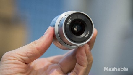 Samsung ra mắt máy ảnh độc cho người thích “tự sướng” - 6 Ống kính dành cho NX Mini