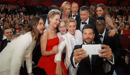 Bức ảnh “tự sướng” của dàn sao Hollywood lập kỷ lục trên Twitter - 5 T.Thủy