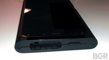 Loạt ảnh nguyên mẫu thử nghiệm chiếc smartphone của Amazon