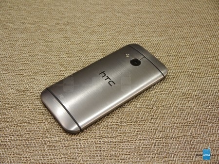 HTC bất ngờ trình làng “biến thể thu nhỏ” của smartphone One M8 - 8 T.Thủy
