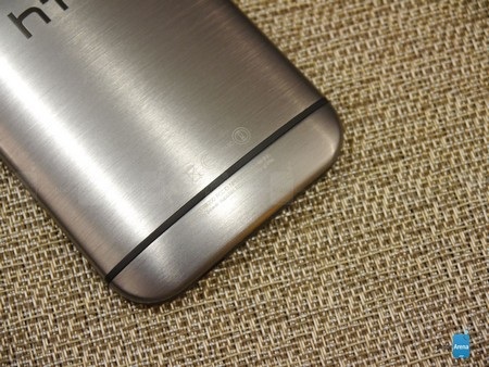HTC bất ngờ trình làng “biến thể thu nhỏ” của smartphone One M8 - 9 T.Thủy