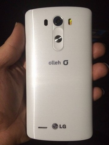 Thiết kế và cấu hình smartphone G3 bị lộ tại sự kiện bí mật của LG - 8 Mặt sau của mô hình mẫu
