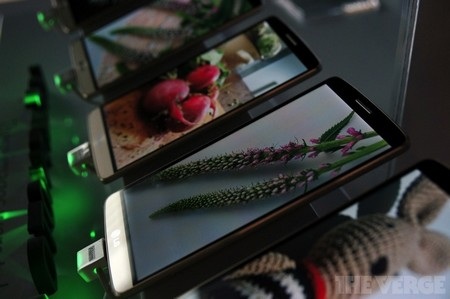 Ảnh thực tế smartphone “bom tấn” G3 mới trình làng của LG - 14 LG G3 là smartphone có màn hình nét nhất hiện nay