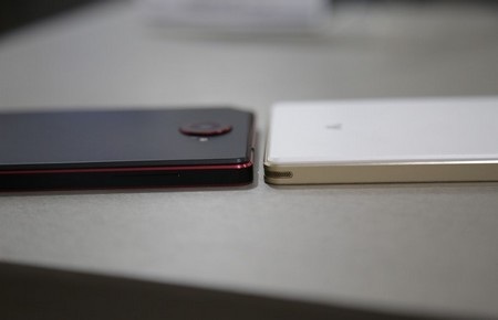 Smartphone Pantech Vega Iron 2 chính thức trình làng - 8 T.Thủy