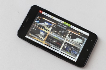 Tận hưởng những phút giây giải trí tuyệt vời bên người bạn đồng hành FPT F83