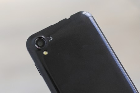 Nhiều chế độ chụp ảnh thông minh giúp người dùng dễ dàng chụp được bức ảnh đẹp