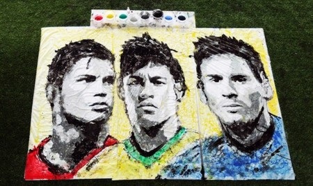 Bức chân dung 3 ngôi sao bóng đá nổi tiếng được vẽ bằng trái bóng