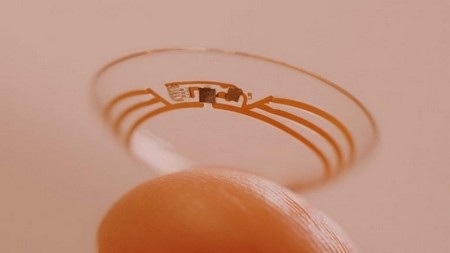 Google tìm được đối tác phát triển kính áp tròng thông minh - 1 Google tìm được đối tác phát triển kính áp tròng thông minh