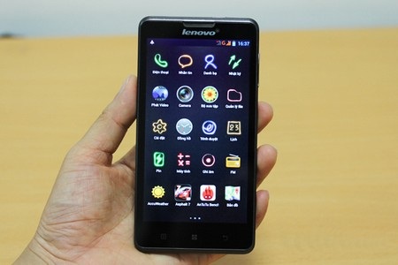 Lenovo P780: Thiết kế đẹp, pin bền bỉ - 2 Lenovo P780: Thiết kế đẹp, pin bền bỉ