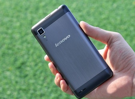 Lenovo P780: Thiết kế đẹp, pin bền bỉ - 3 Lenovo P780: Thiết kế đẹp, pin bền bỉ