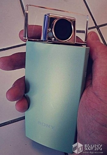 Lộ diện smartphone với camera thiết kế lạ của Sony - 2 Camera có khả năng xoay linh động từ trước ra sau