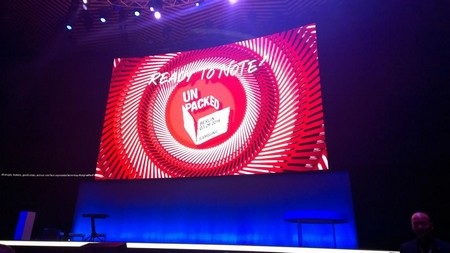 Sân khấu đầy màu sắc của sự kiện