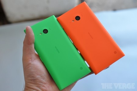 Ảnh thực tế bộ đôi smartphone Lumia 830 và Lumia 730 - 14 Máy có nhiều màu sắc để lựa chọn