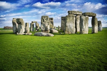 Phát hiện những công trình bí ẩn bên dưới bãi đá cổ Stonehenge - 1 Bãi đá cổ Stonehenge vẫn còn ẩn chứa nhiều bí mật chưa được khám phá