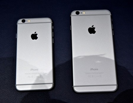 Ảnh thực tế iPhone màn hình 4,7 inch và 5,5 inch của Apple - 14 Mặt sau của bộ đôi iPhone 6 thế hệ mới