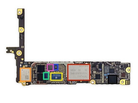 Hình ảnh "mổ xẻ" iPhone 6 Plus vừa bán ra thị trường - 18 Cận cảnh bộ vi xử lý Apple A8 mới nhất trên iPhone 6 Plus.