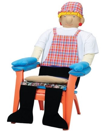 Chiếc ghế với thiết kế đôi tay dài, có thể ôm trọn người ngồi phía trước