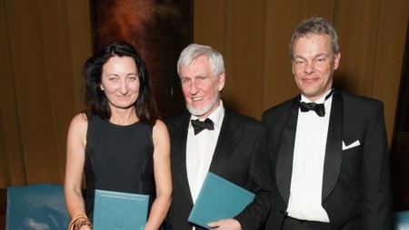 Nobel Y học 2014 mở ra hy vọng về cách chữa trị căn bệnh mất trí nhớ - 1 3 nhà khoa học (O’Keefe ở giữa) cùng nhận giải Nobel về Y học cho những nghiên cứu cách nhau 34 năm