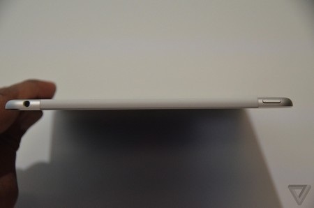 Cận cảnh iPad Air 2 - Máy tính bảng mỏng nhất thế giới - 5 iPad Air 2 tích hợp thêm cảm biến vân tay Touch ID giống như trên iPhone