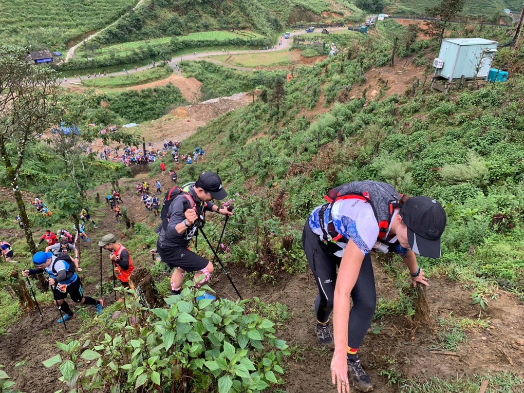 Cung đường 42km biến tôi thành xác sống trong 14 tiếng như thế nào? - 1 Cung đường 42km biến tôi thành xác sống trong 14 tiếng như thế nào? - 1