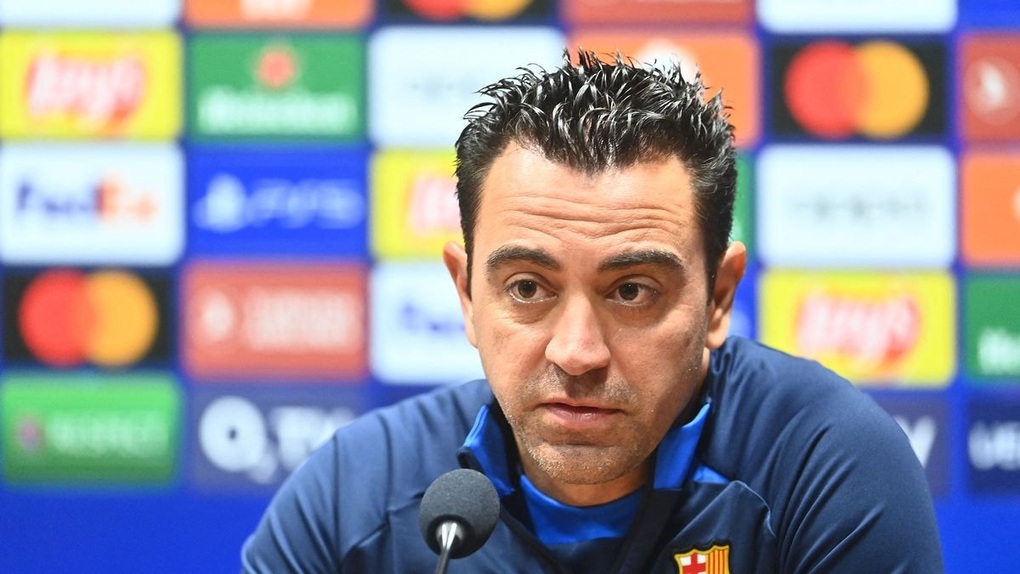 HLV Xavi: "Lá Thăm Tồi Tệ Khiến Barcelona Sớm Gặp Man Utd" | Báo Dân Trí