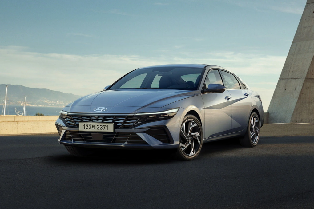 Hyundai Elantra 2024 có nhiều trang bị sẽ "ghi điểm" với khách Việt ...