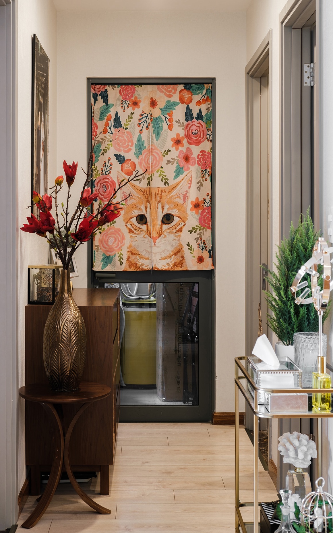 Độc, lạ với căn hộ thiết kế theo phong cách Mid-century Modern - 8 Độc, lạ với căn hộ thiết kế theo phong cách Mid-century Modern - 8