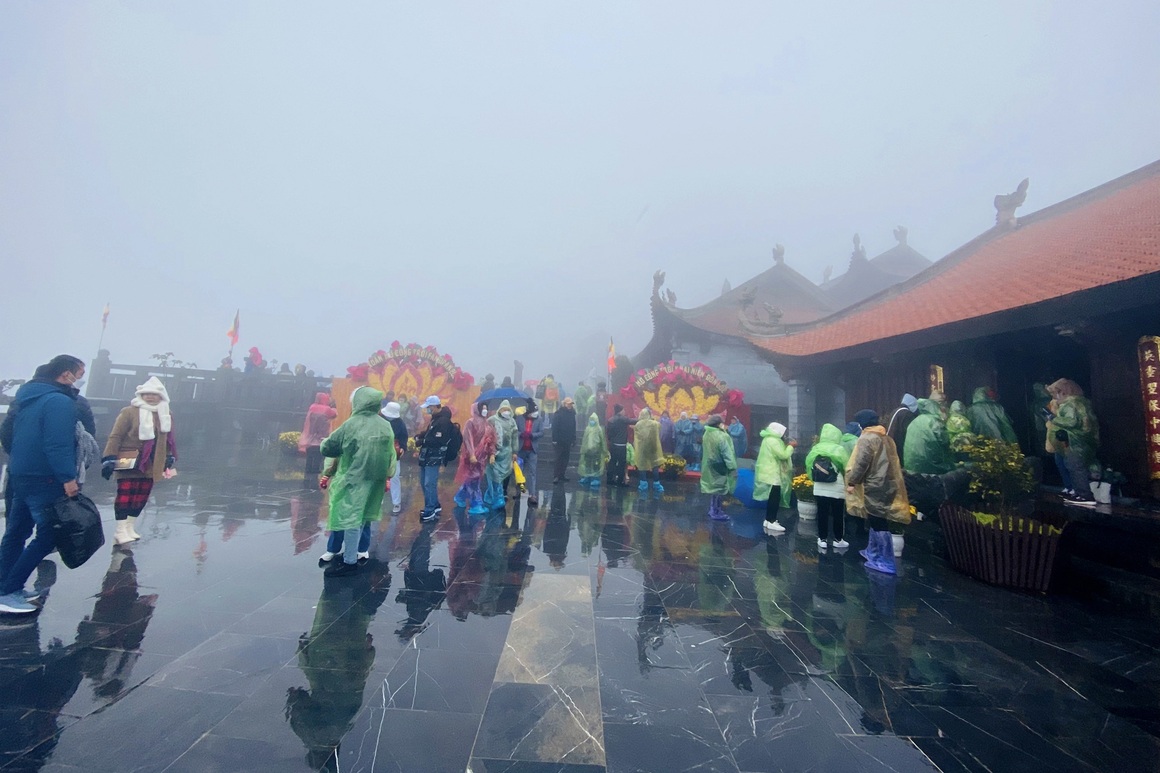 Nhịp sống khách du lịch và người dân Sapa dưới cái rét 0 độ C - 11 Nhịp sống khách du lịch và người dân Sapa dưới cái rét 0 độ C - 11
