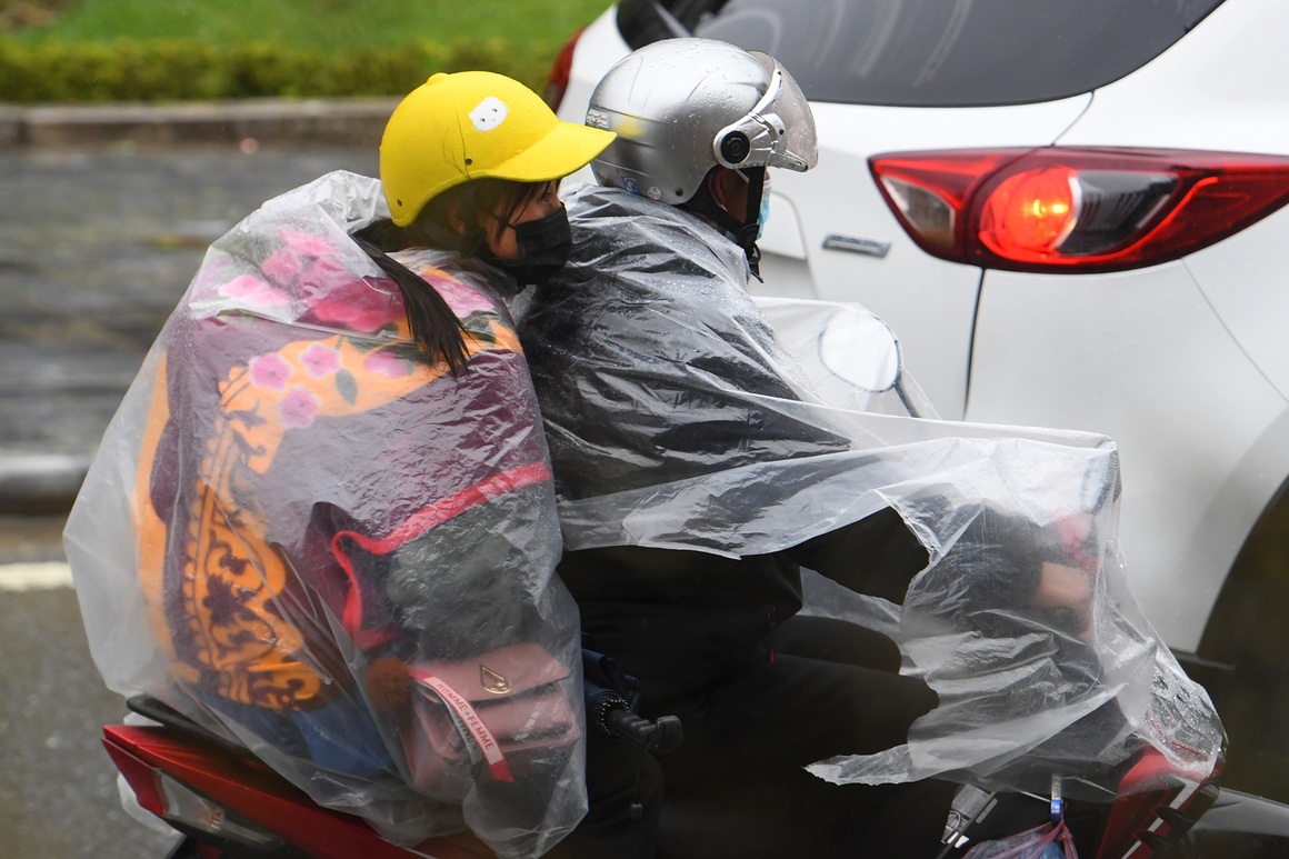Nhịp sống khách du lịch và người dân Sapa dưới cái rét 0 độ C - 7 Nhịp sống khách du lịch và người dân Sapa dưới cái rét 0 độ C - 7