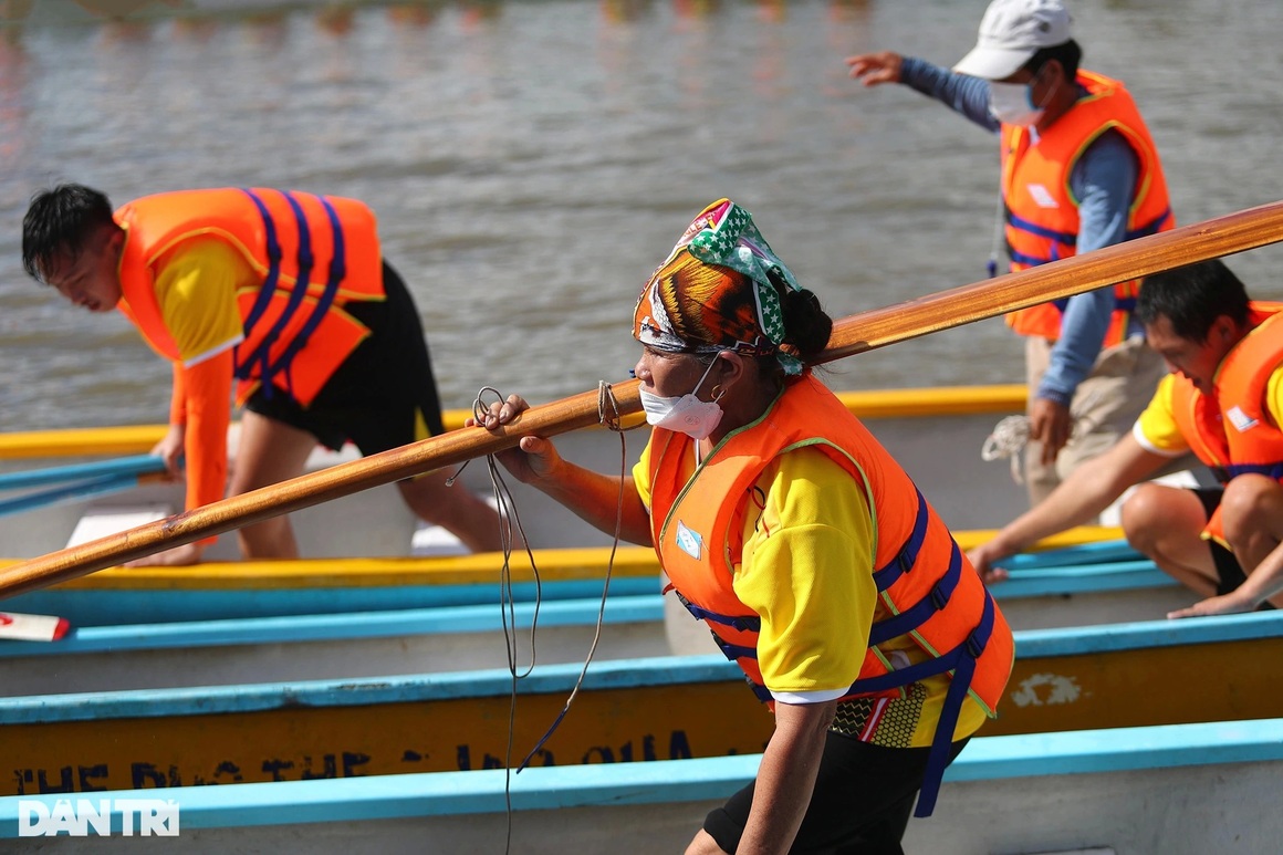 Hơn 500 VĐV tranh tài tại giải đua thuyền truyền thống TPHCM - 3