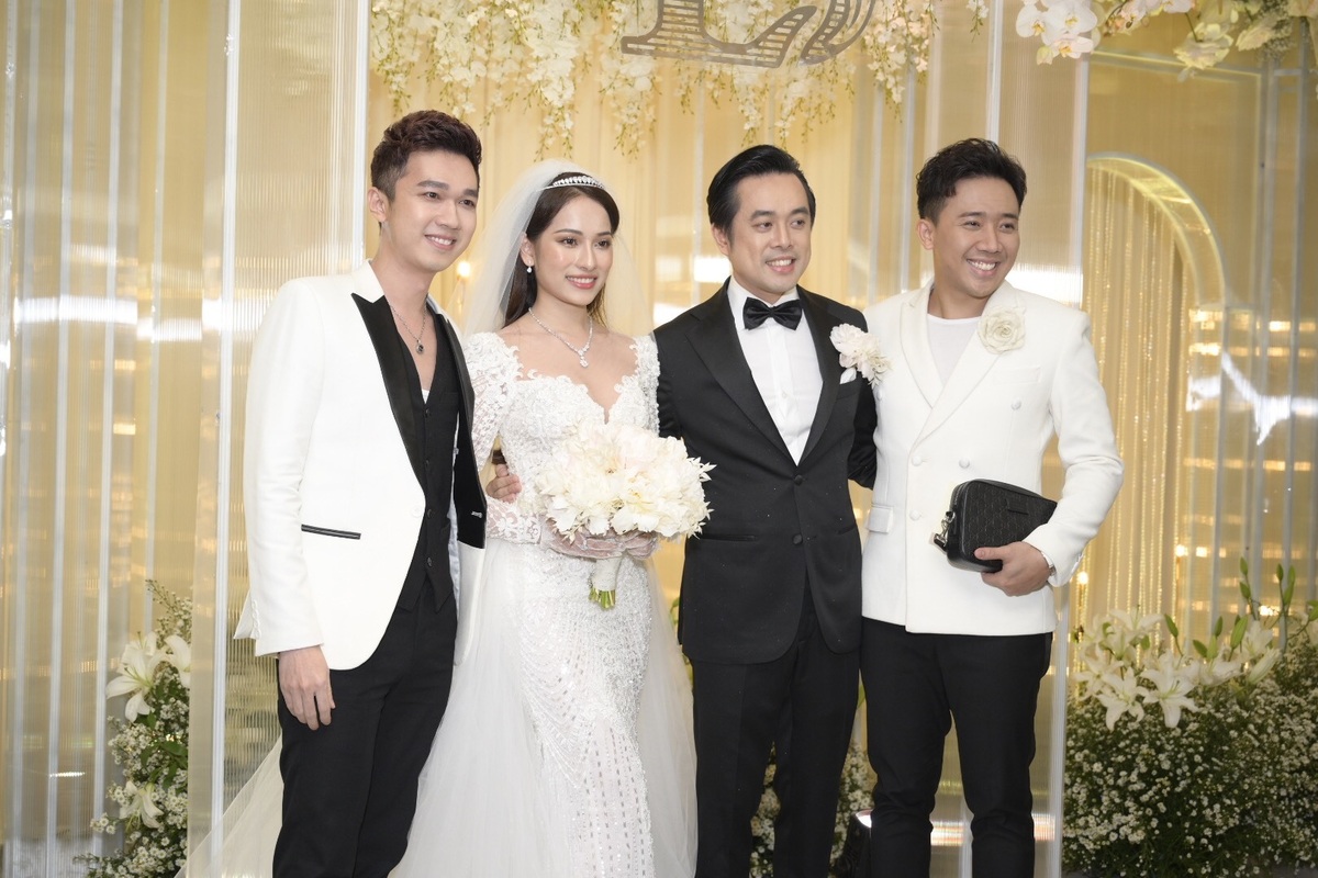 Chồng Thu Minh tháp tùng vợ dự đám cưới nhạc sĩ Dương Khắc Linh - Ảnh 5. Chồng Thu Minh tháp tùng vợ dự đám cưới nhạc sĩ Dương Khắc Linh - Ảnh 5.