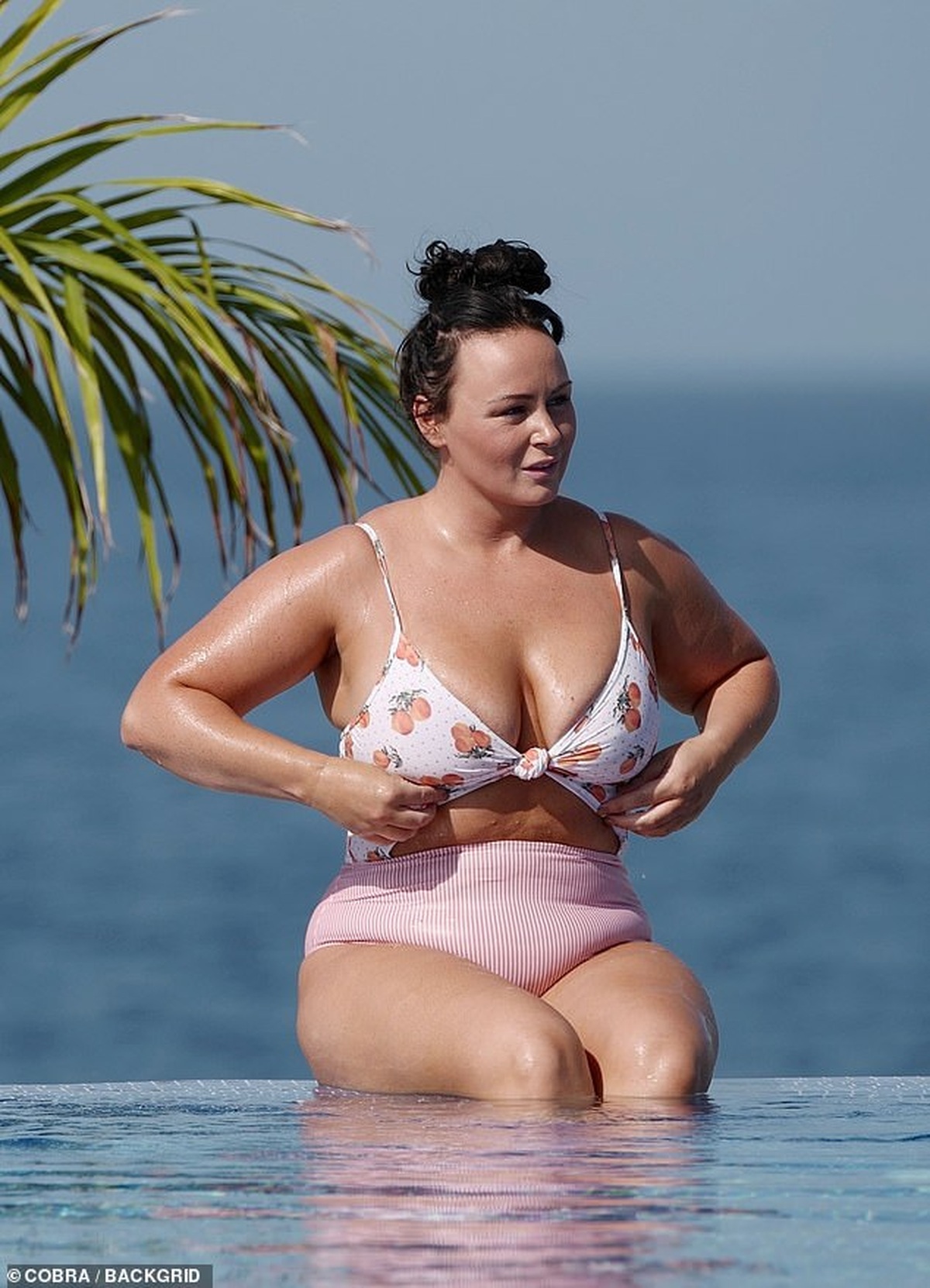 Chanelle Hayes tự tin diện áo tắm sau khi giảm gần 20 kg - Ảnh 2. Chanelle Hayes tự tin diện áo tắm sau khi giảm gần 20 kg - Ảnh 2.