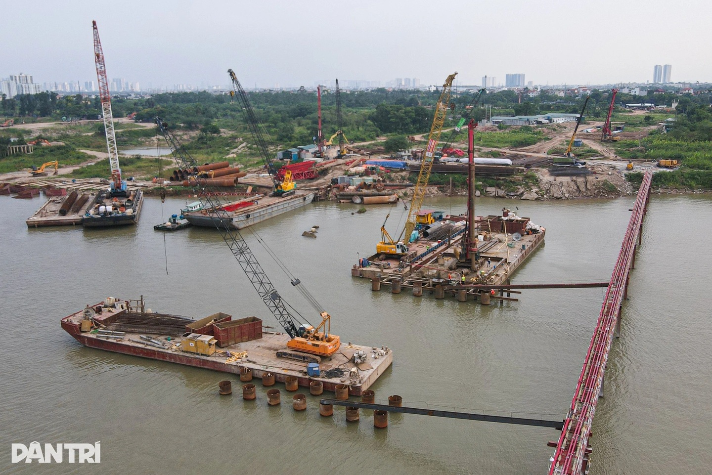 Hanoi speeds up work on seven Red River bridges for APEC 2027 | DTiNews
