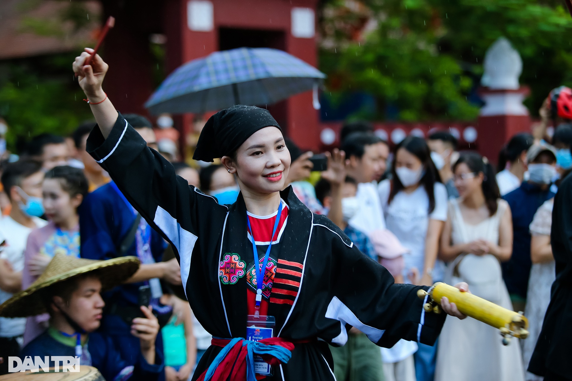 Rực rỡ sắc màu lễ hội đường phố tại Festival Huế 2022 - 4