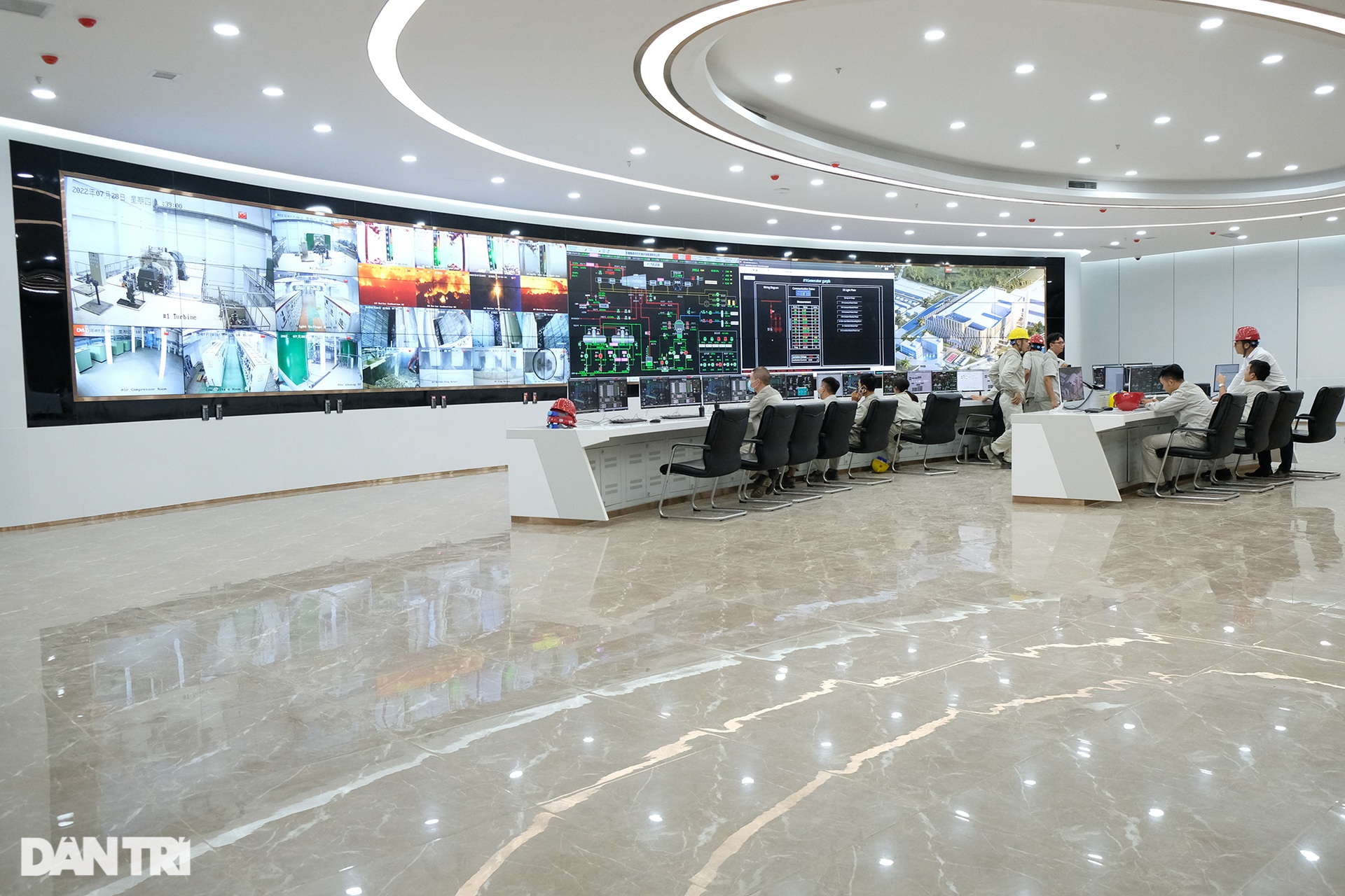 Mục sở thị nhà máy biến rác thành điện lớn nhất Việt Nam - 3