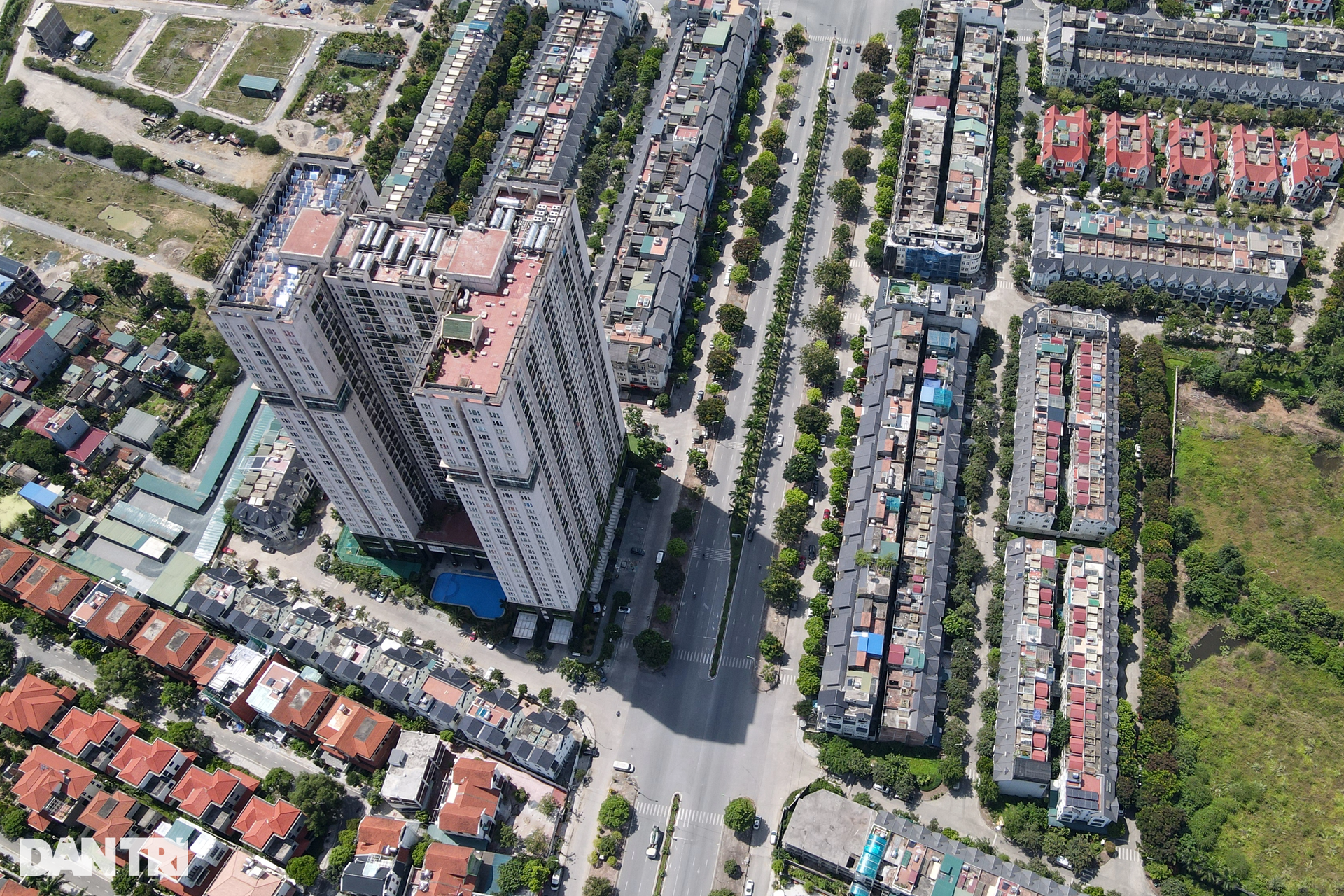 Cận cảnh shophouse giá triệu đô tại Hà Nội chật vật tìm khách thuê