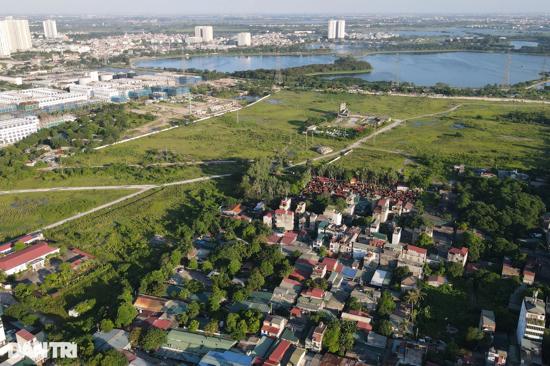 Cận cảnh dự án khu đô thị ôm đất vàng Thủ đô bỏ hoang gần 2 thập kỷ - 1