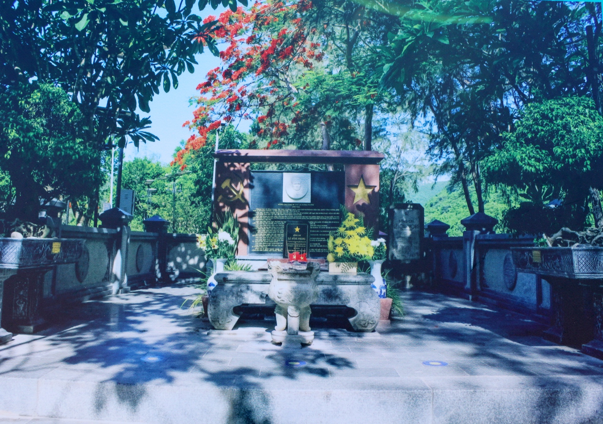 Người cộng sản Lê Hồng Phong và những ngày nơi địa ngục trần gian Côn Đảo - 19 Người cộng sản Lê Hồng Phong và những ngày nơi địa ngục trần gian Côn Đảo - 19