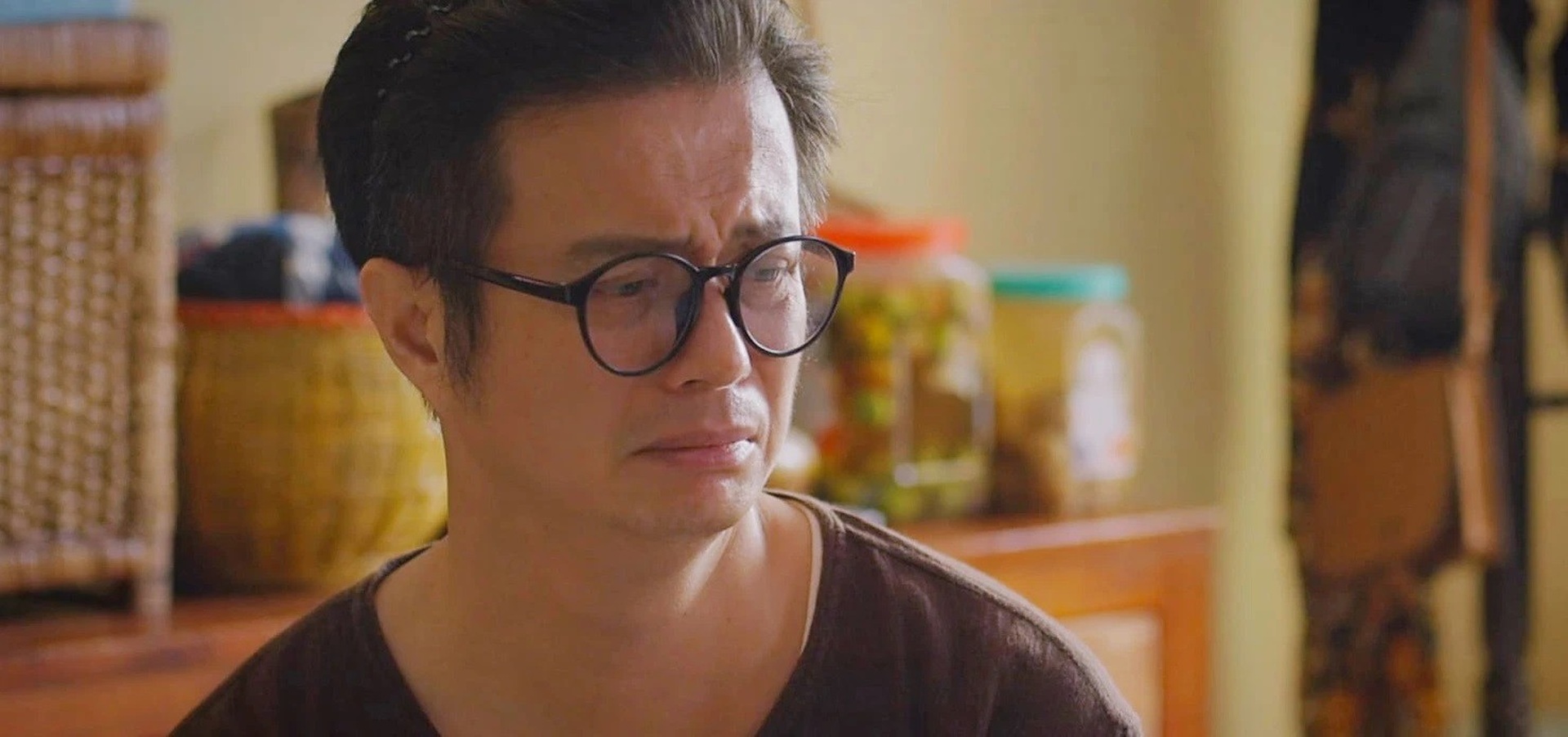 Cuộc sống của Bá Anh 20 năm sau Những ngọn nến trong đêm