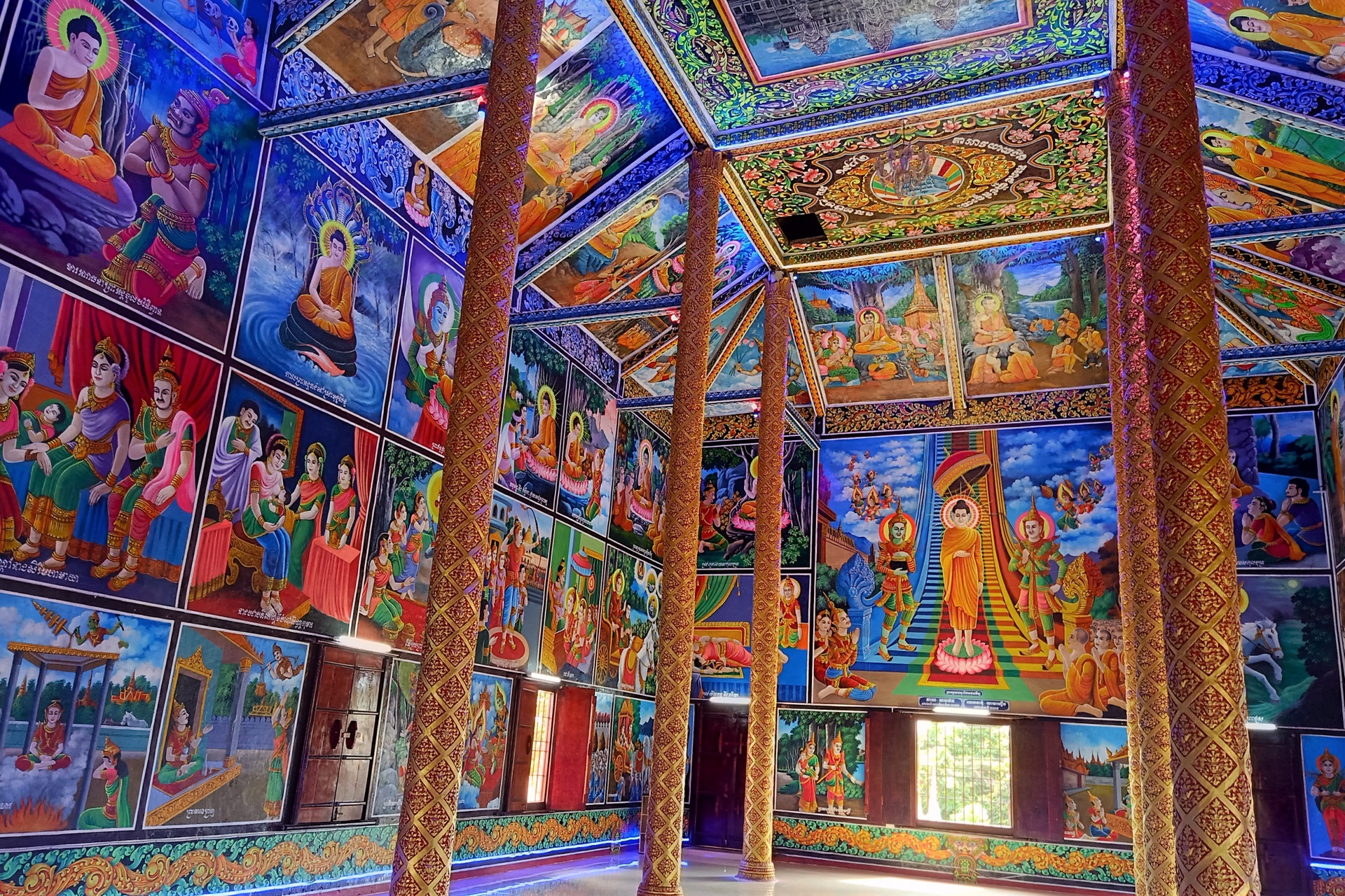 More than 130 years old Khmer pagoda is colorful in the West - 10