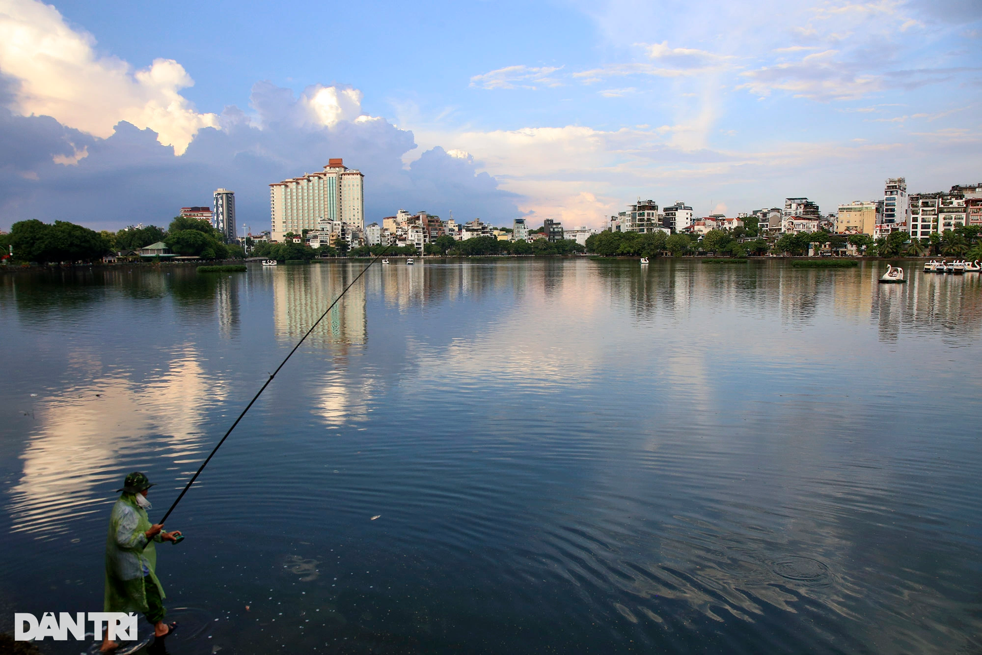 Vẻ đẹp đặc trưng của mùa thu Hà Nội