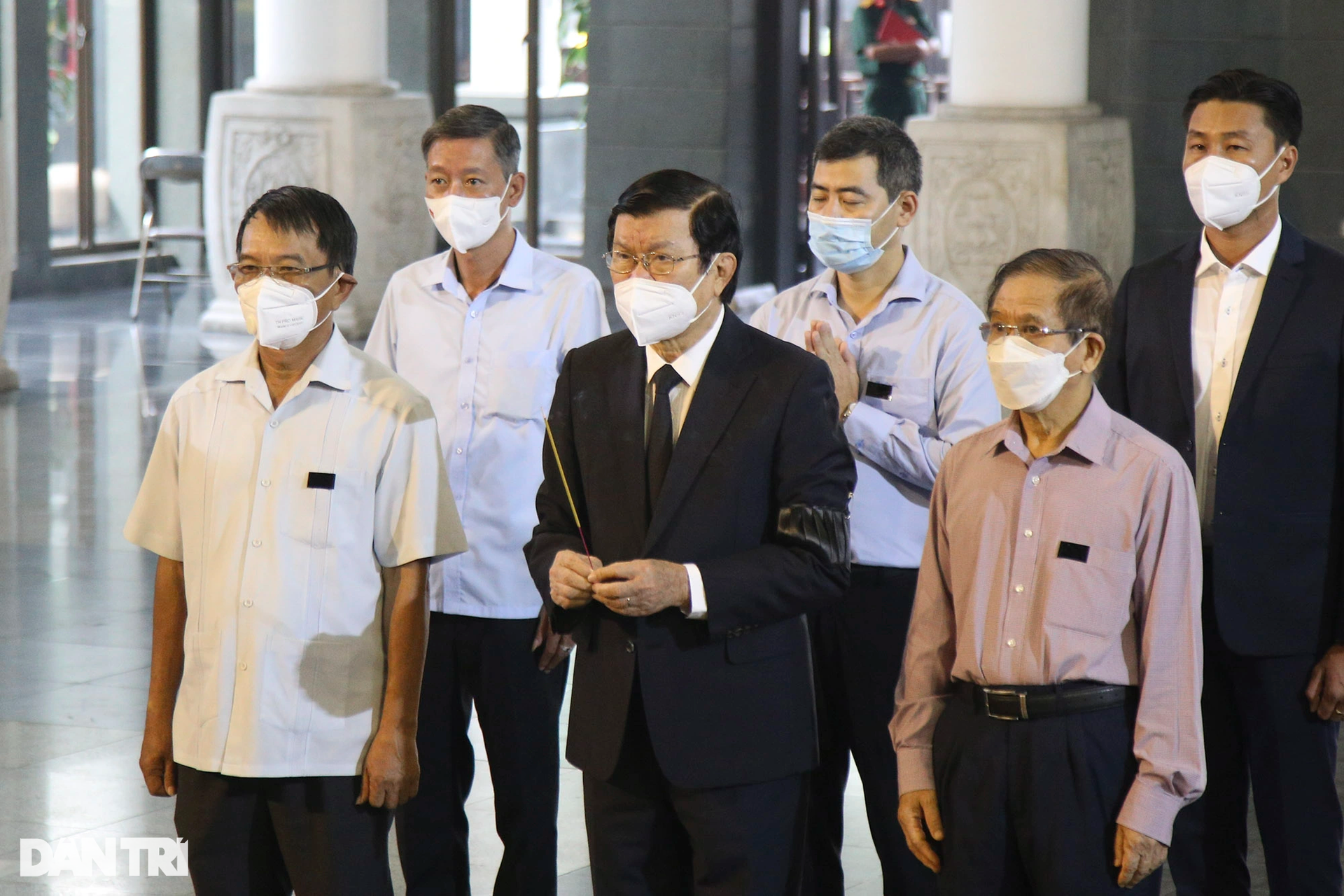 Cử hành trọng thể tang lễ ông Vũ Quốc Hùng - 12 Cử hành trọng thể tang lễ ông Vũ Quốc Hùng - 12