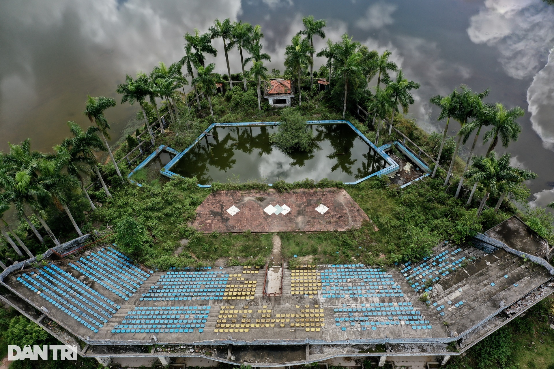 The ghostly scene in the park in Hue was published in the American newspaper - 7