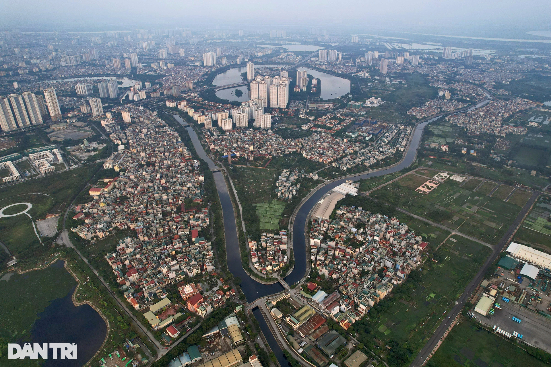 14km dòng sông chết Tô Lịch giữa lòng thành phố Hà Nội - 14