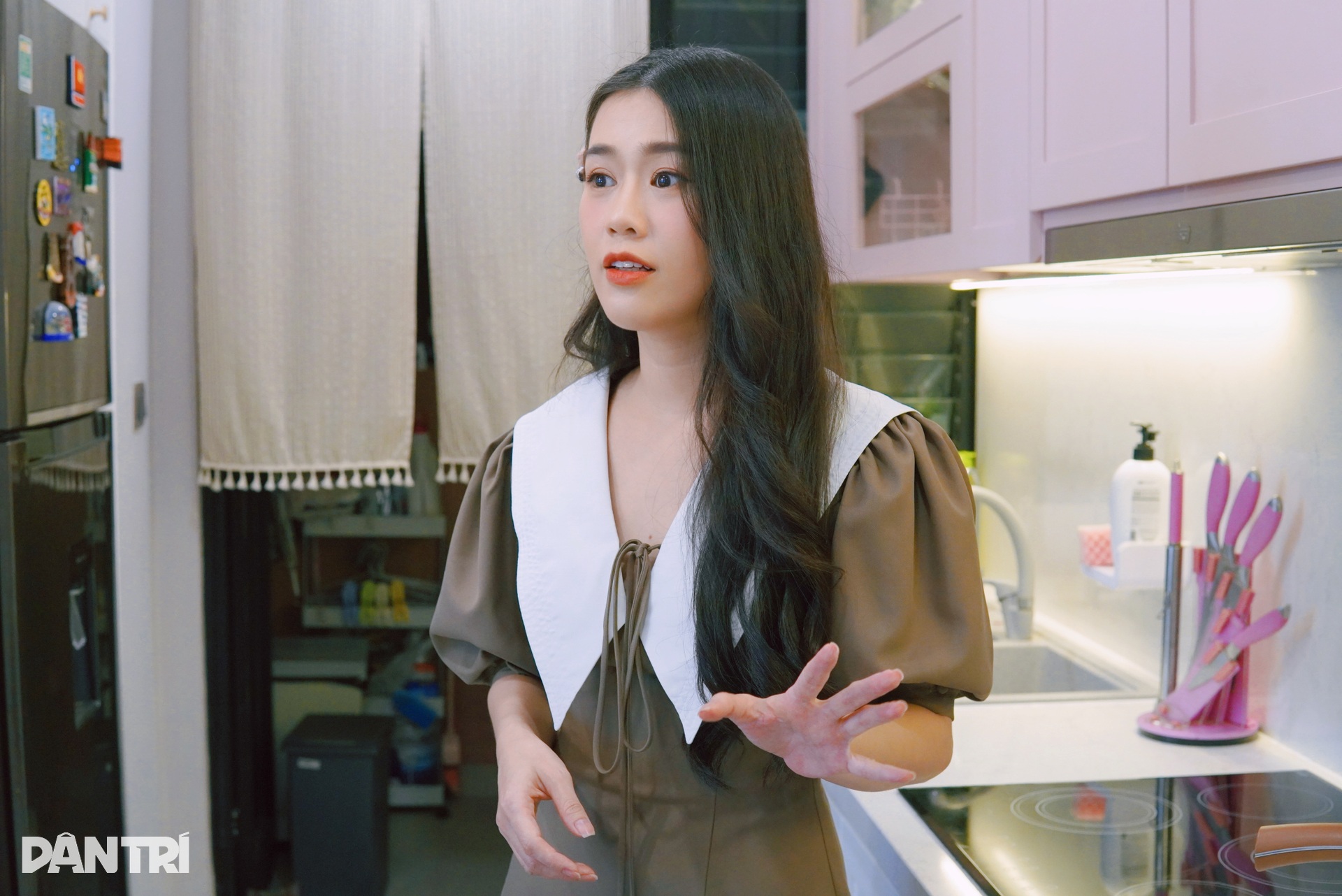 Hot girl Ngọc Thảo: 19 tuổi bị quấy rối, tôi thấy cuộc sống là màu đen