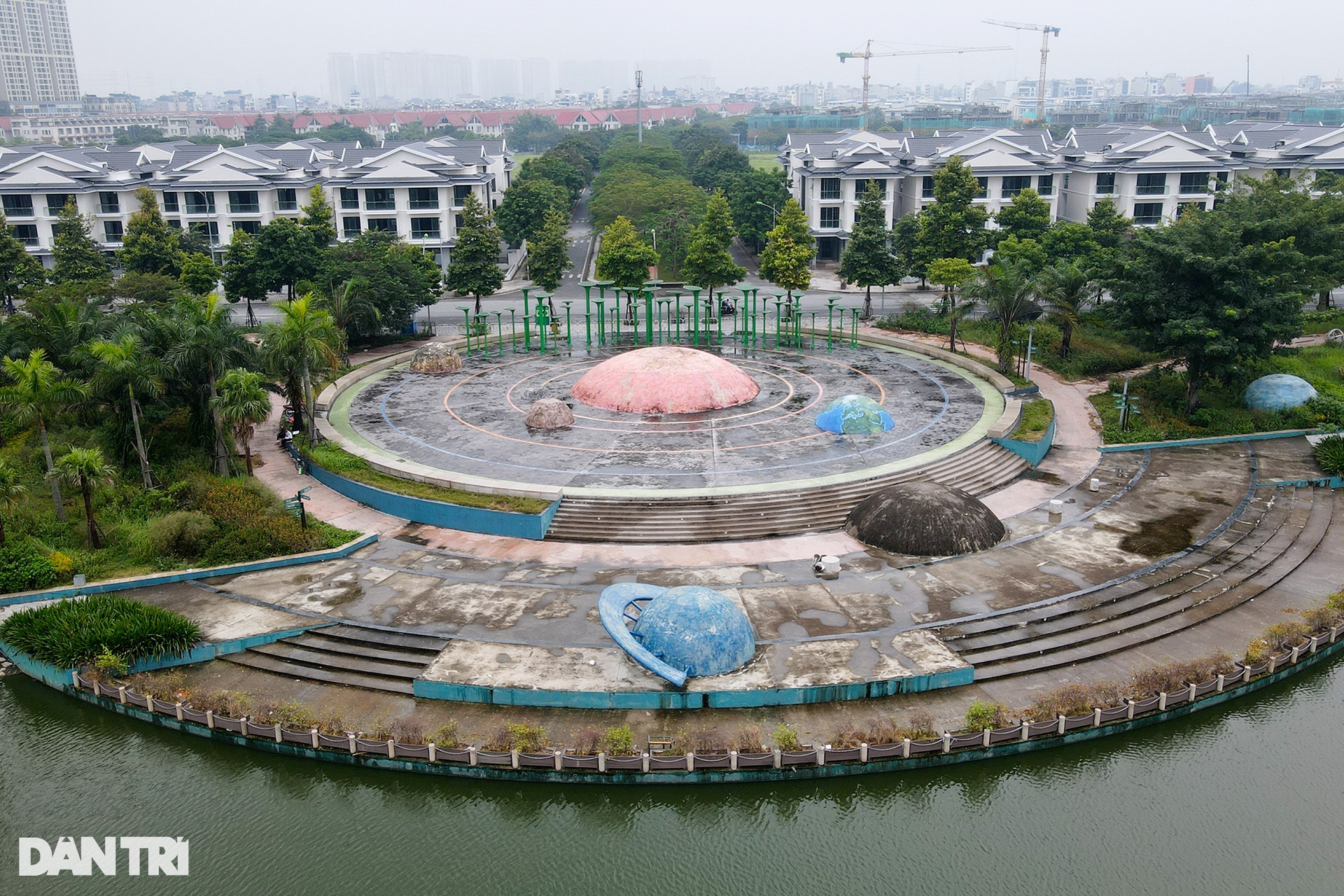 Công viên Thiên văn học hơn 260 tỷ đồng xây dựng sai quy hoạch tại Hà Nội - 12 Công viên Thiên văn học hơn 260 tỷ đồng xây dựng sai quy hoạch tại Hà Nội - 12