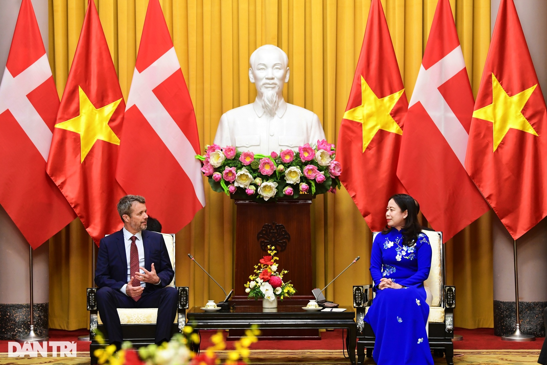 Chủ tịch nước Nguyễn Xuân Phúc tiếp Thái tử kế vị Đan Mạch Frederik