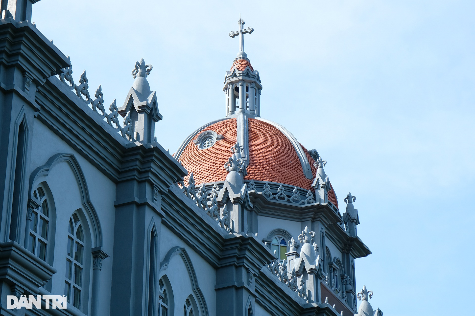 Admire the beautiful catholic church on Thanh Lan island - 12