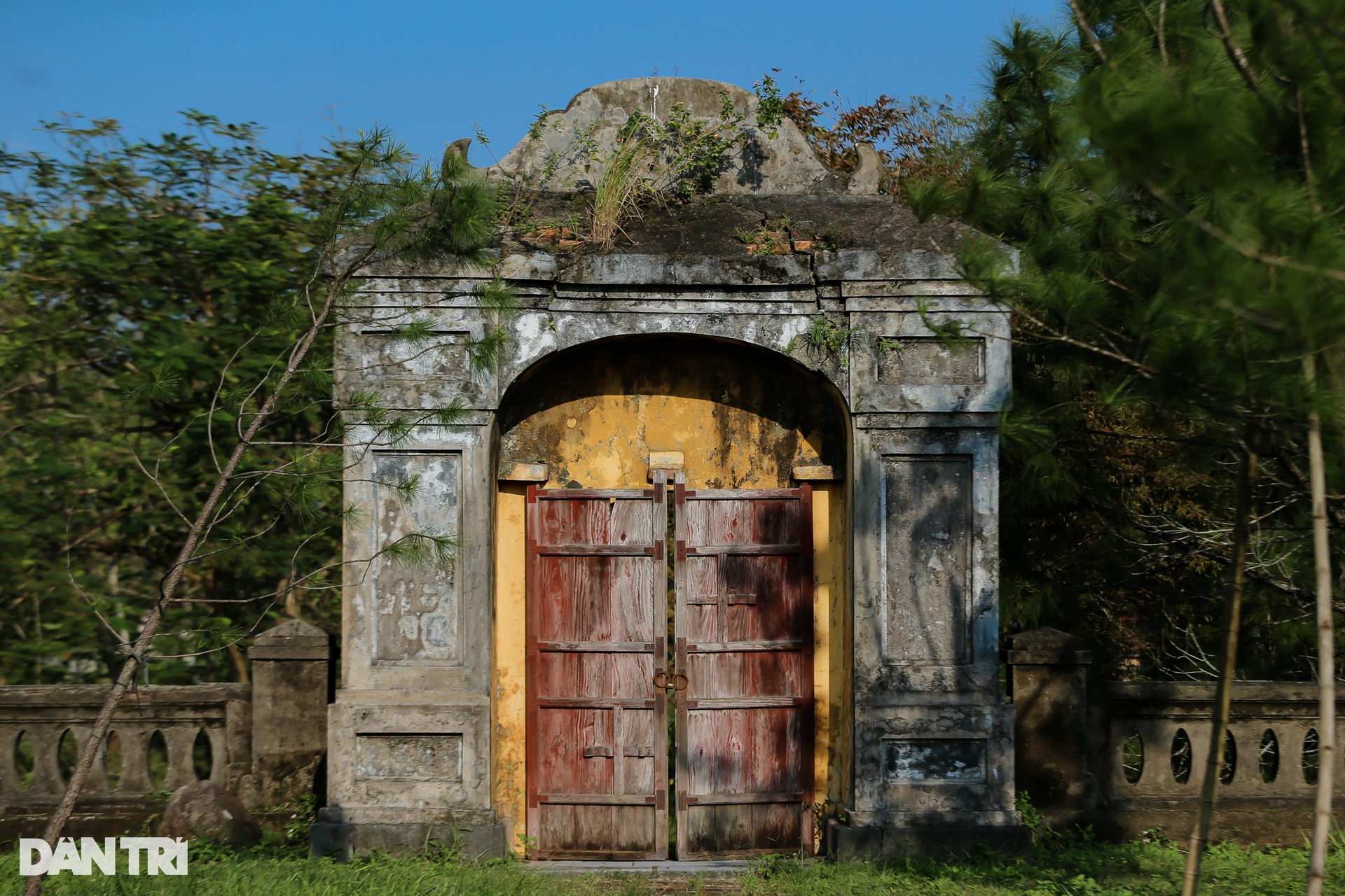 Explore the 200-year-old Temple of Literature in Hue - 10