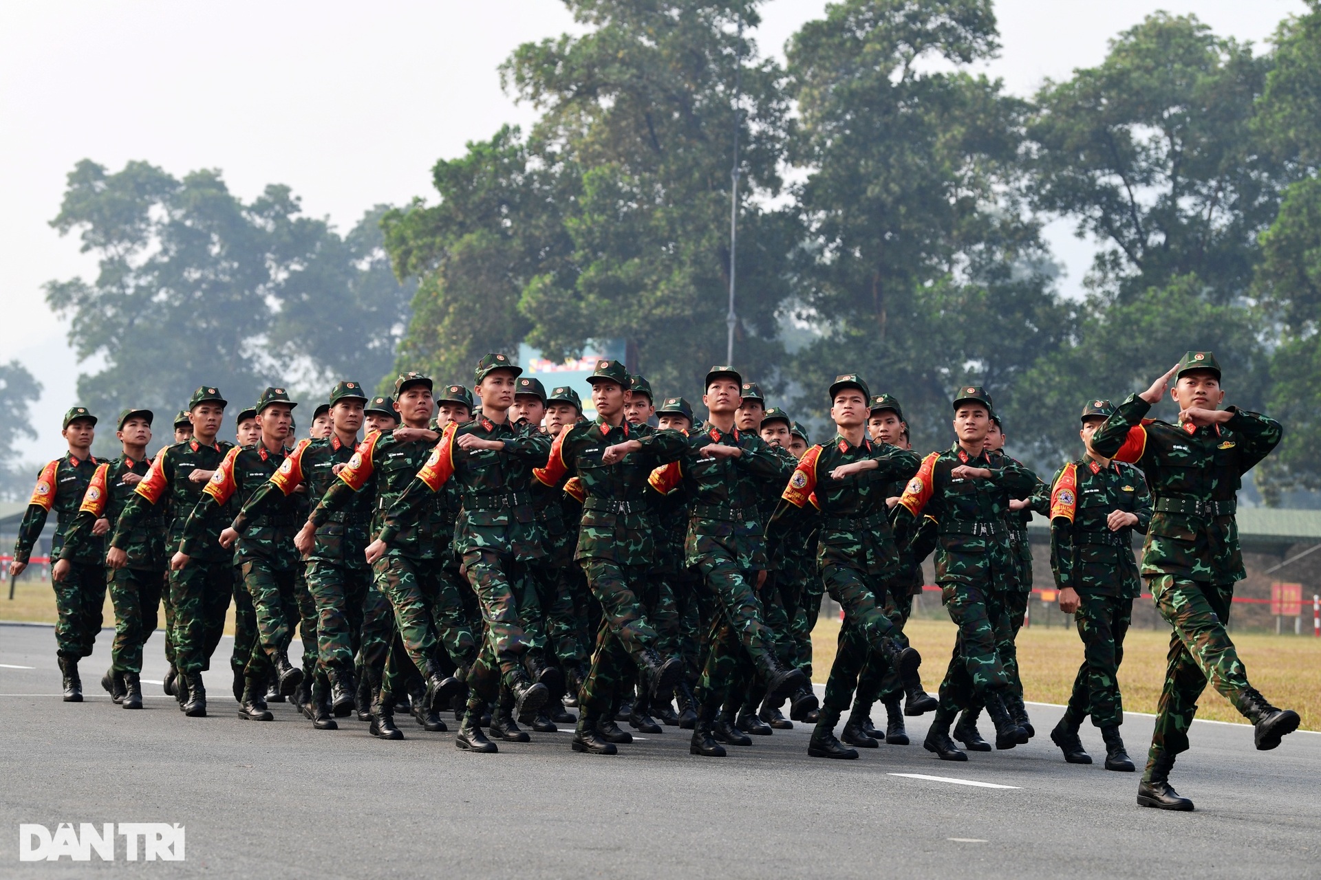 Quân đội các nước ASEAN đua tài bắn súng ở Việt Nam - 9 Quân đội các nước ASEAN đua tài bắn súng ở Việt Nam - 9